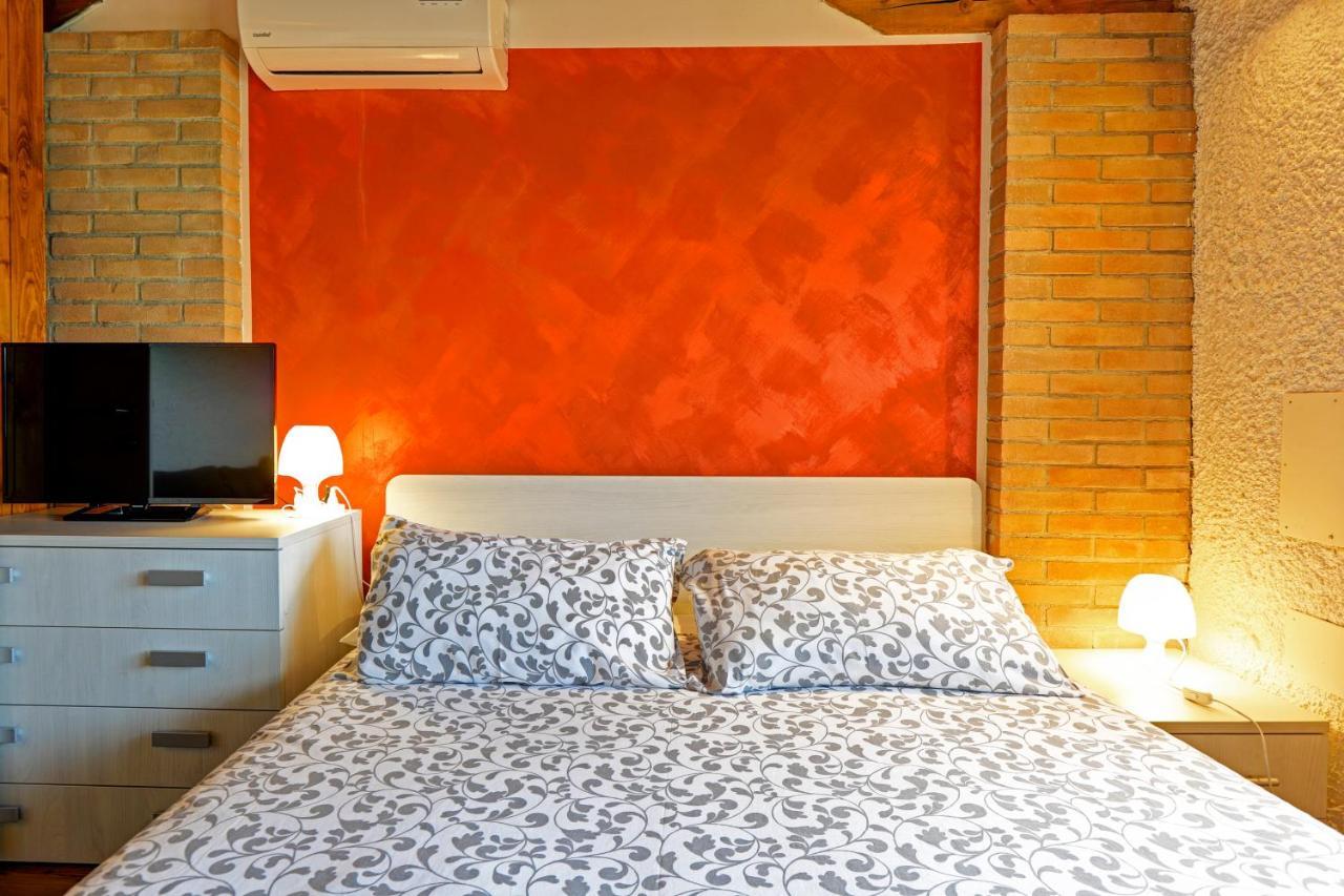 Hotel Dal Rosso San Floriano del Cóllio Esterno foto